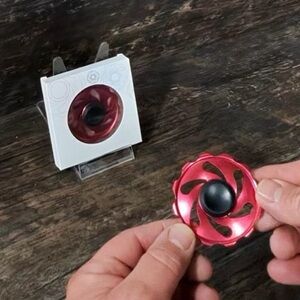 Set of 2 Red and Black Fidget Spinners Toys